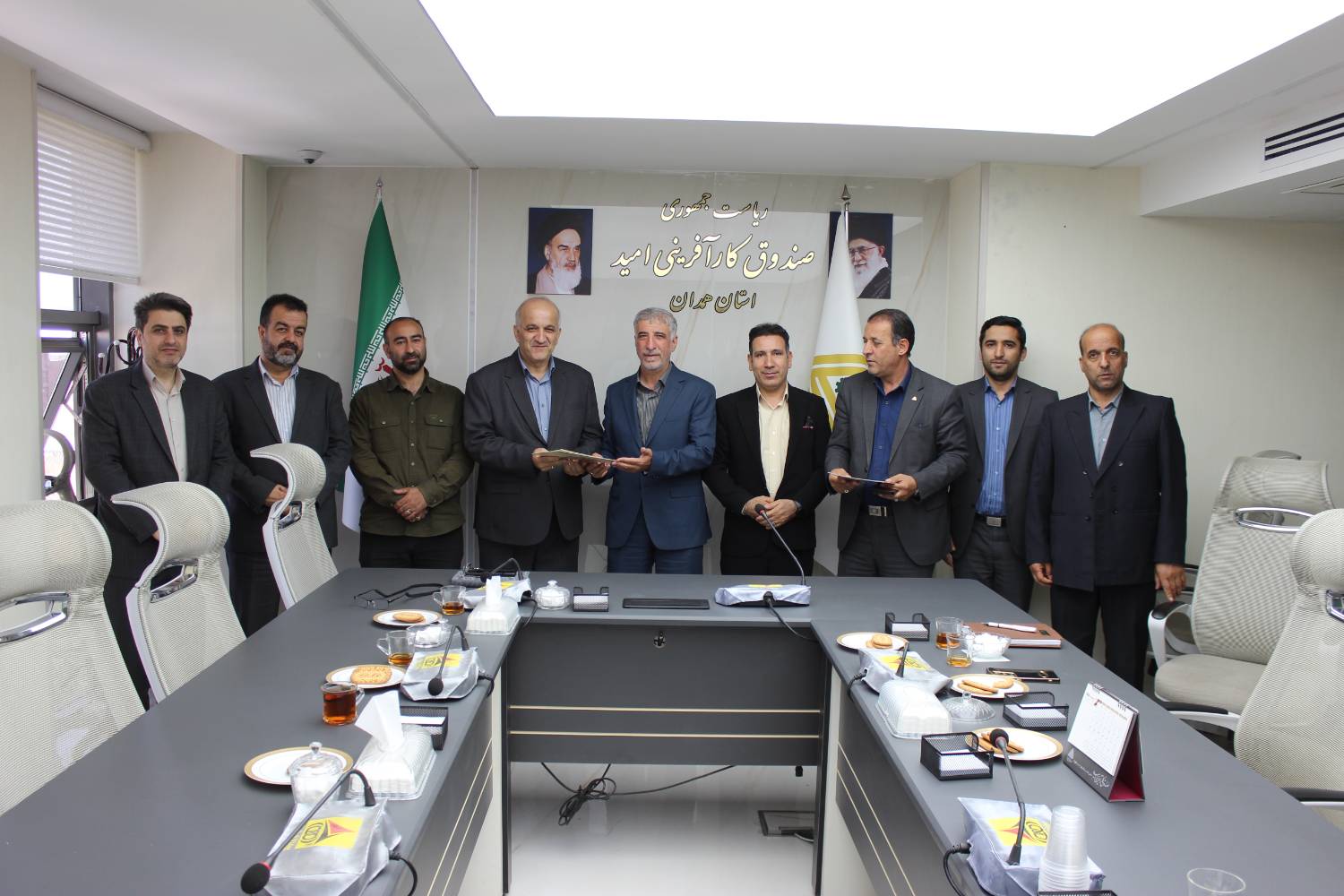 انعقاد تفاهم‌نامه همکاری صندوق کارآفرینی امید شهرستان همدان با اتحادیه چرم