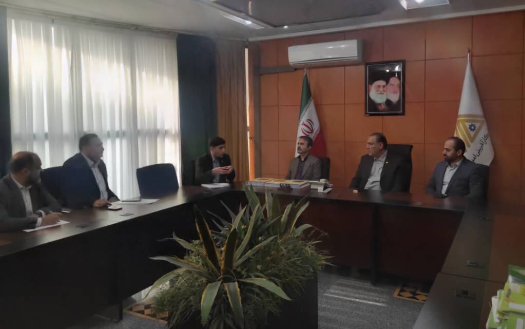 بازدید صمیمانه مدیرعامل صندوق کارآفرینی امید از شعب کشیک تهران