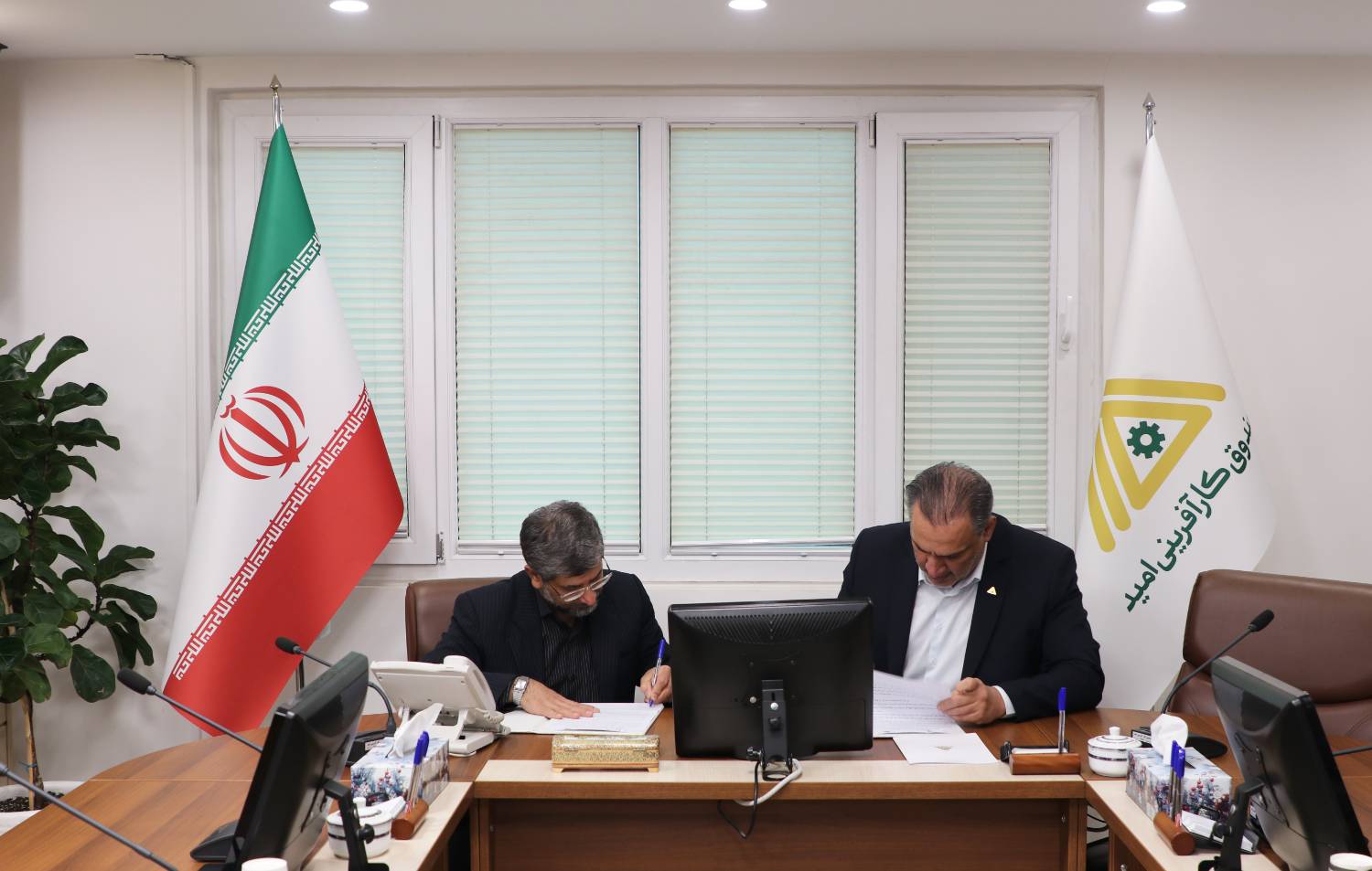 صندوق کارآفرینی امید ۹ هزار میلیارد ریال برای توسعه کسب‌وکارهای خرد در سیستان و بلوچستان اختصاص داد