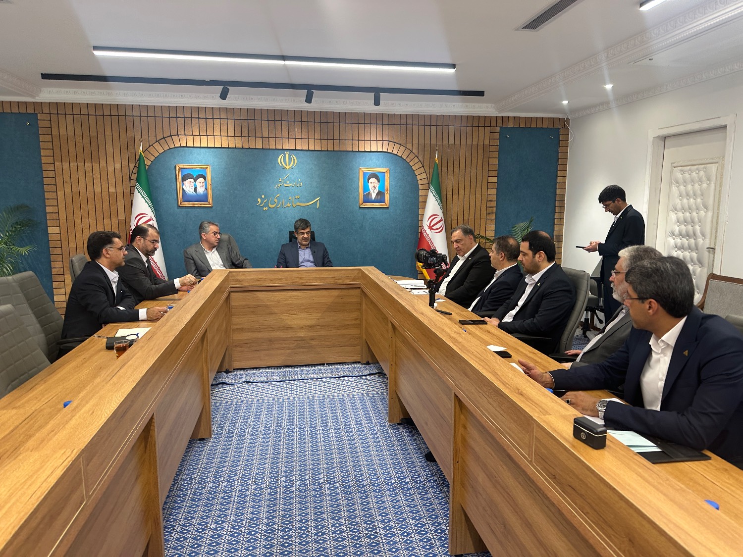 مدیرعامل صندوق کارآفرینی امید در یزد: توسعه اشتغال پایدار از مناطق کمتر برخوردار آغاز می‌شود