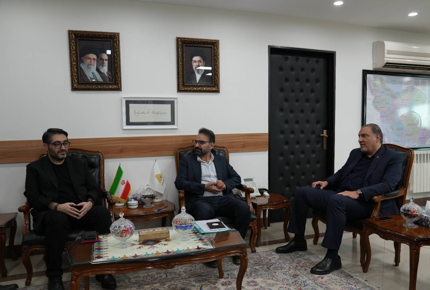 توسعه همکاری صندوق کارآفرینی امید و کاچیران برای حمایت از مشاغل خرد و خانگی ‌
