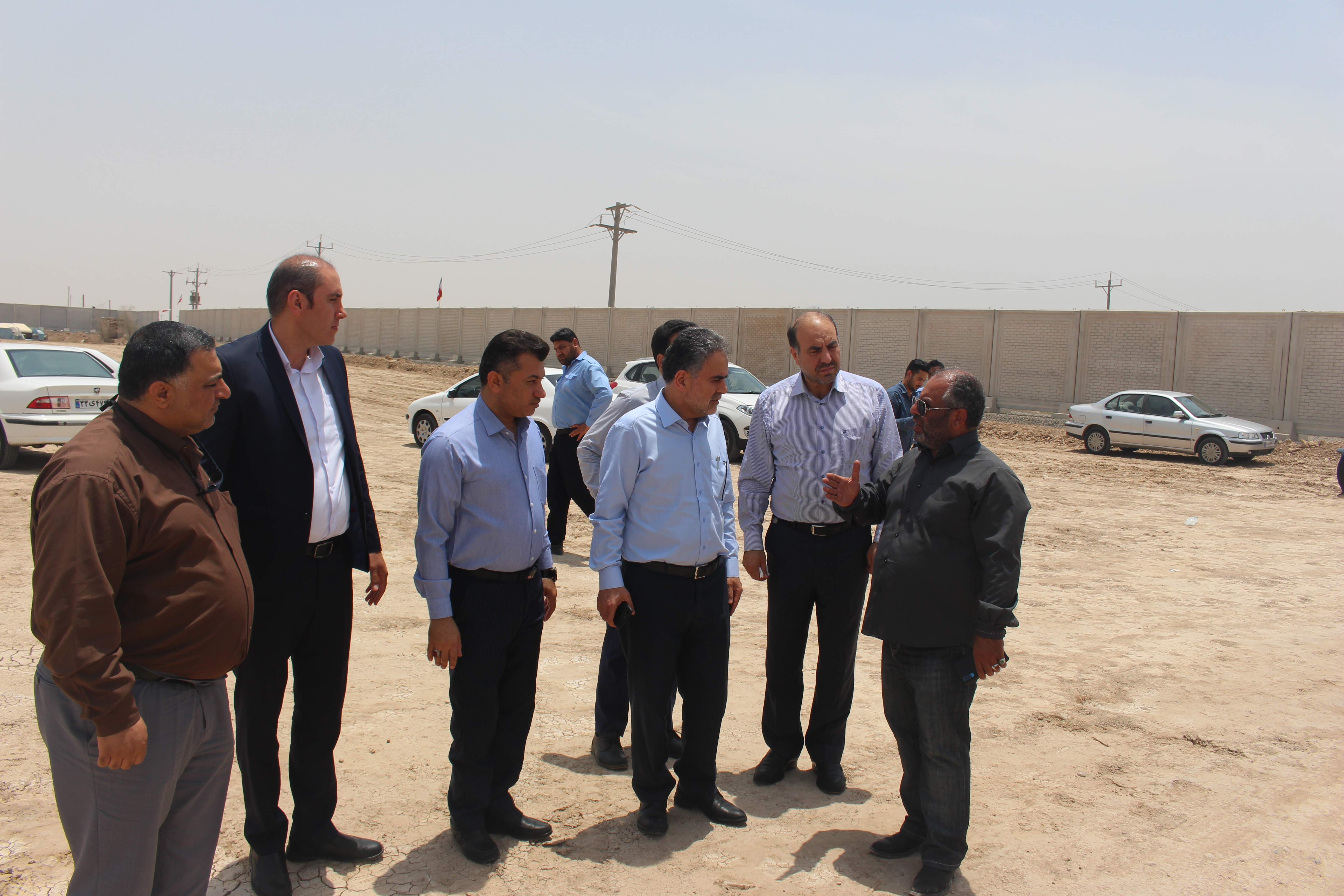 Emphasis of the CEO of Sandogh karafarini omid on accelerating the process of approving projects