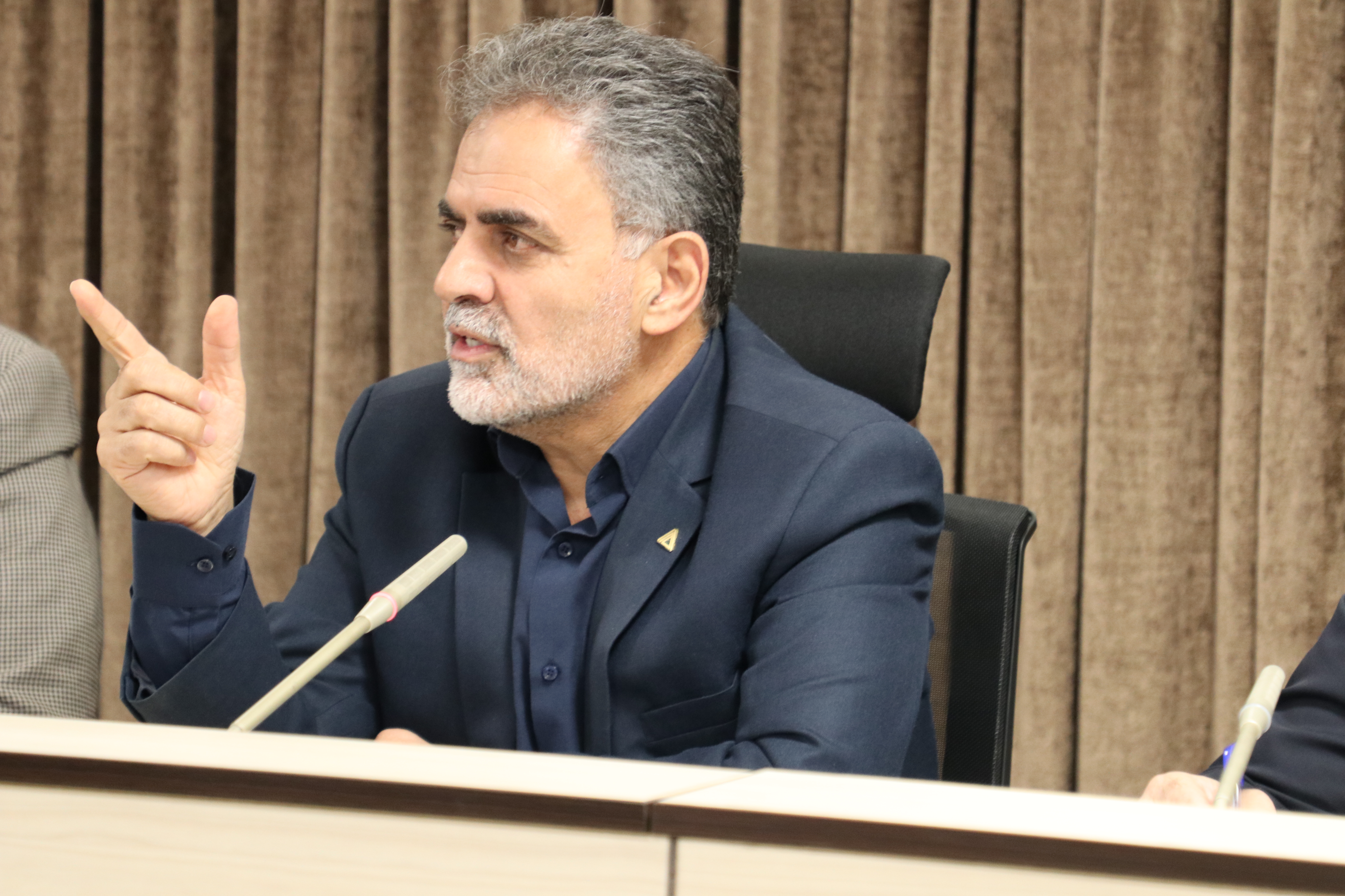تاکید مدیرعامل صندوق کارآفرینی امید بر جذب حداکثری منابع در استان ها
