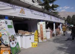 از معرفی خدمات حمایتی تا عرضه محصولات بومی؛ صندوق کارآفرینی امید در دومین روز نمایشگاه روستایی و عشایری